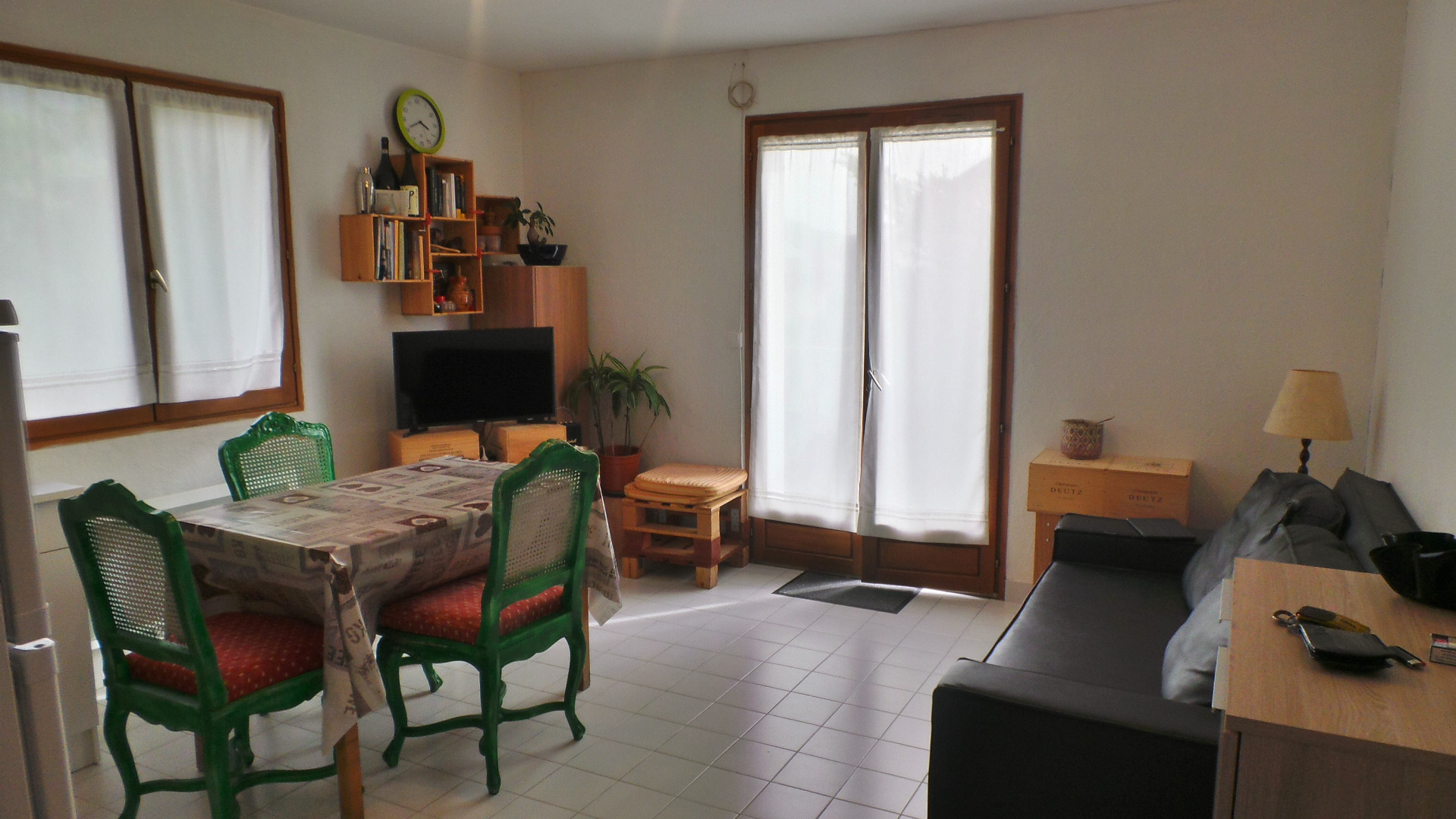 Photo Bel appartement T2 avec terrasse et jardin sur le Viviers-du-lac image 3/7