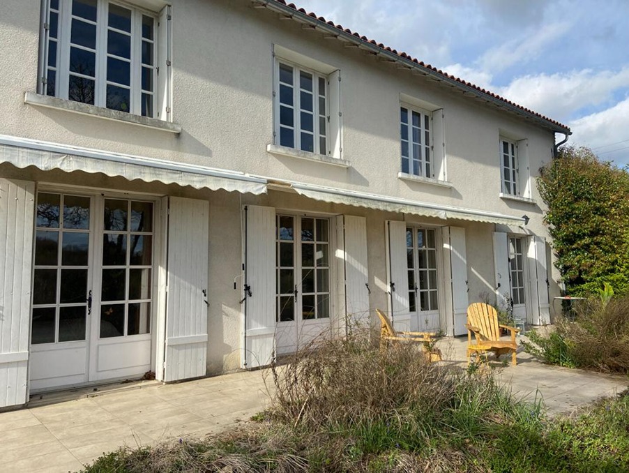 vente maison charente nanteuil-en-vallée