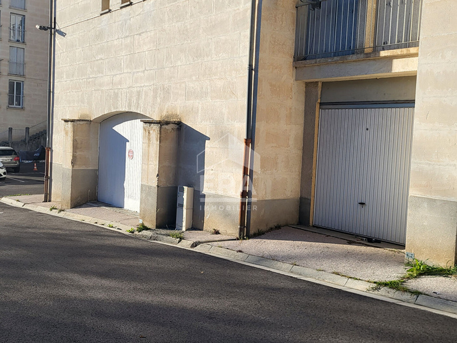Photo vente parking alpes de haute provence forcalquier image 1/4