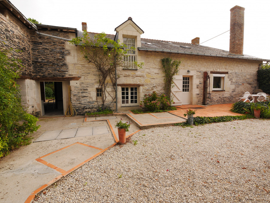 vente maison maine et loire corné