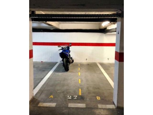 Photo [PARKING] motos scooters Perpignan image 1/4