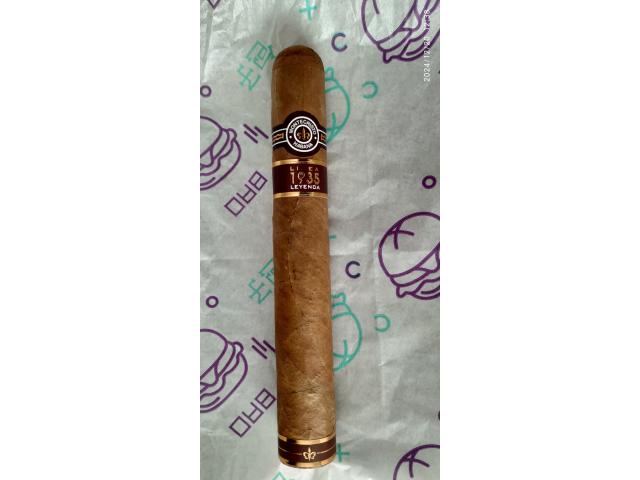 13 excellents Montecristo Linea 1935 Leyenda (premium)