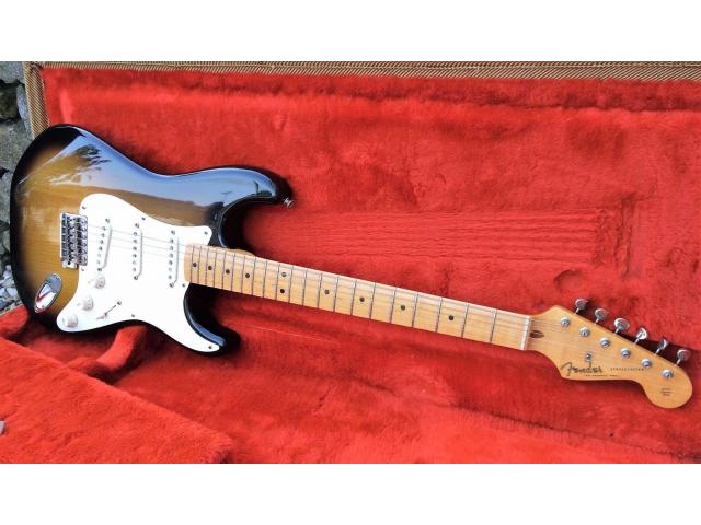 Photo 1982 FENDER USA'57 réédition Stratocaster image 1/4