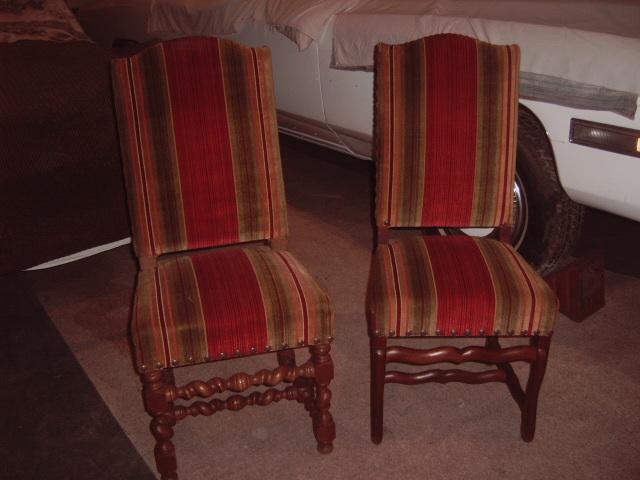 2 chaises os de mouton motif tapisserie  Louis XIII faire prix