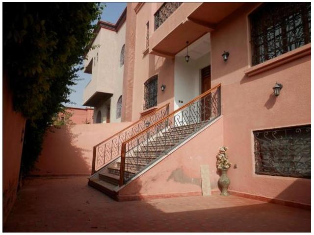2 niveaux de villa 6ch vc balcon à Riad Salam