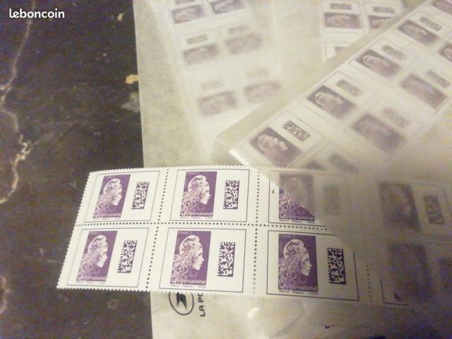 300 timbres international 2018 violet neuf jamais utilisée