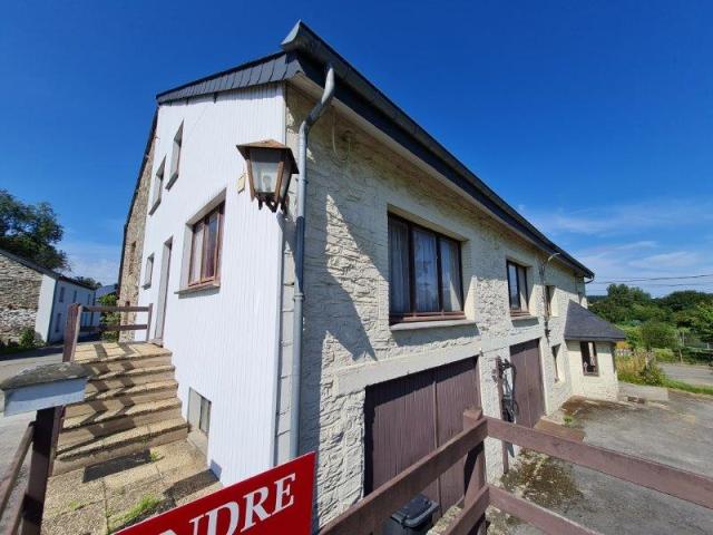 5555 BIEVRE : maison, 3ch, 2 garages, jardin, 4a70ca.