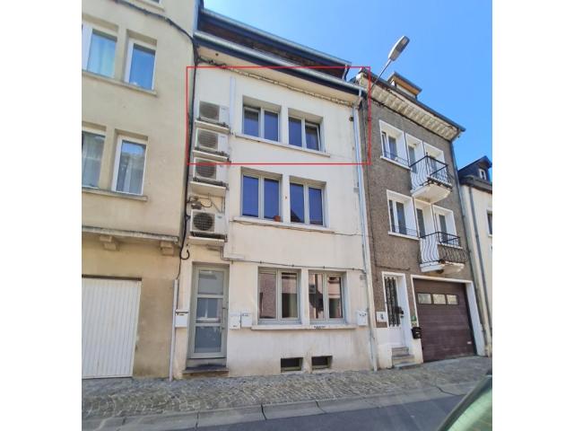 6830 Bouillon : appartement - studio, 1 chambre, 40m², à louer.