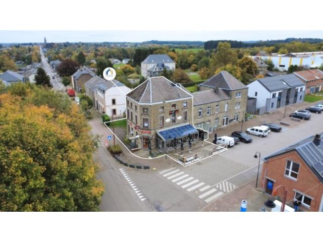 6850 Paliseul : immeuble de rapport, horeca + 2 apparts.