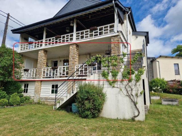 6887 Herbeumont : appartement, rez-de-chaussée, terrasse, à louer.