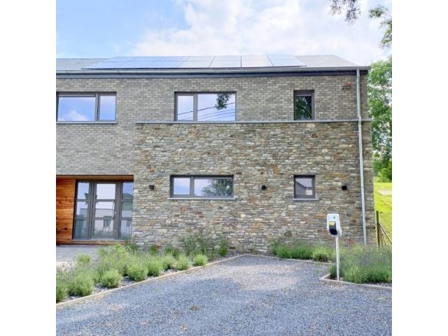 6890 Anloy (Libin) : jolie maison avec jardin, 3ch, 2sdb.