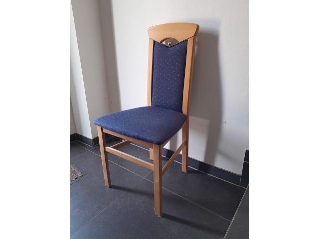 8 chaises en bois avec coussin de siège confortable