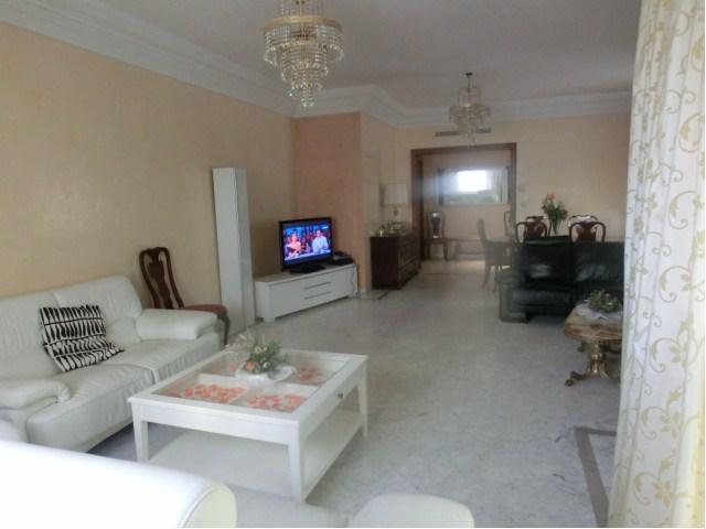 A louer à l'année un magnifique appartement à Khezama EST