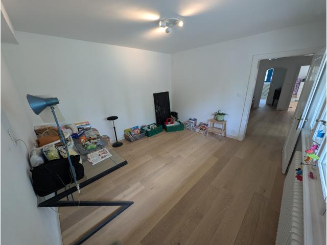 A louer : Bureau privé de 14 m² dans espace partagé avec accès aux services communs