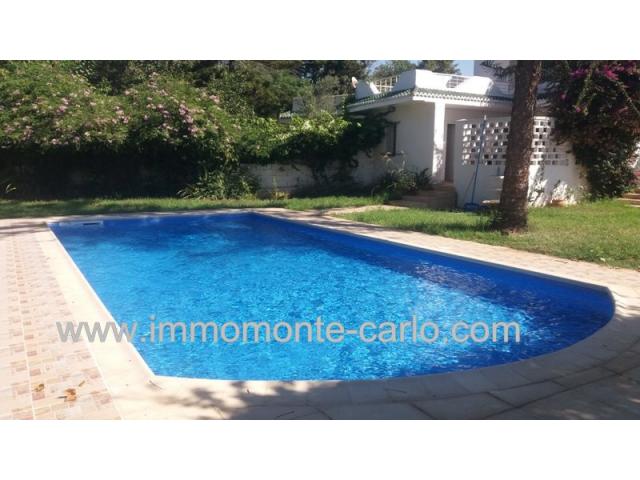 A louer  villa avec piscine au quartier souissi à Rabat