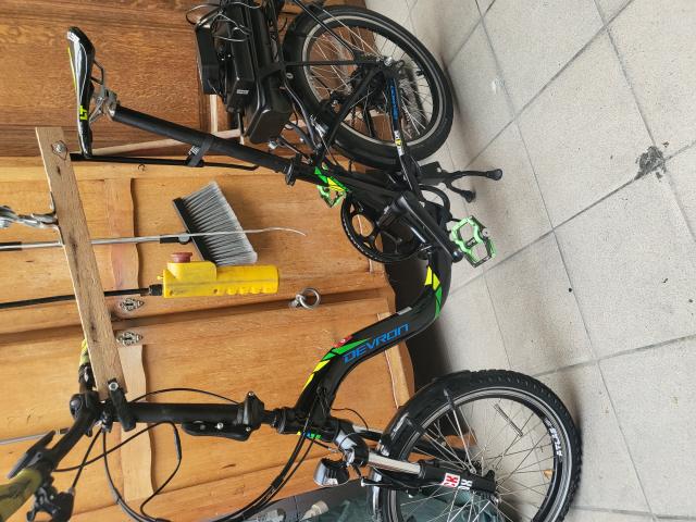 a saisir mini vélo ???? électrique completement pliable