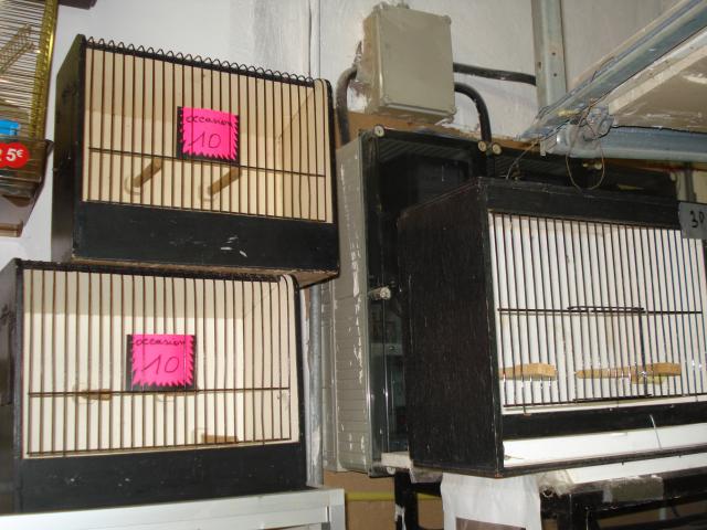 A vendre 1 lot de petites cages