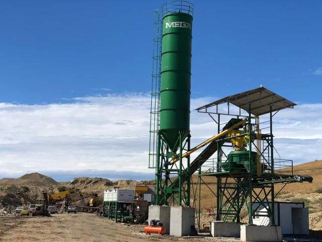 A vendre centrale à béton de 30 m³ (malaxeur à béton)