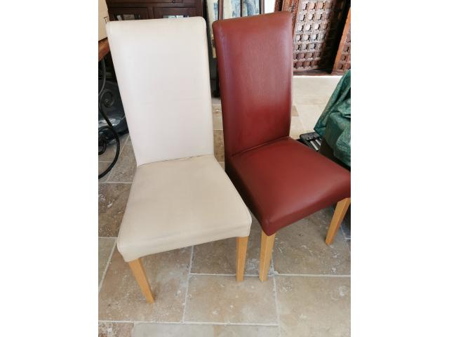 A vendre chaises en cuir, deux couleurs