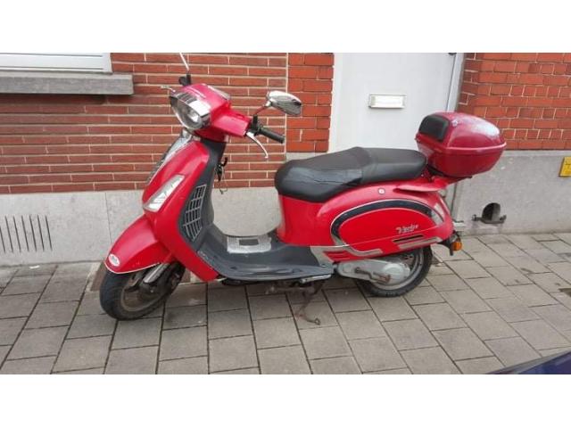 A vendre scooter Razzo Venice Capri, 50cc, 45km/h