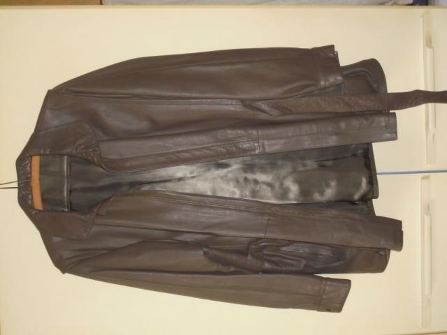 Photo A vendre veste en cuir comme neuve image 1/1