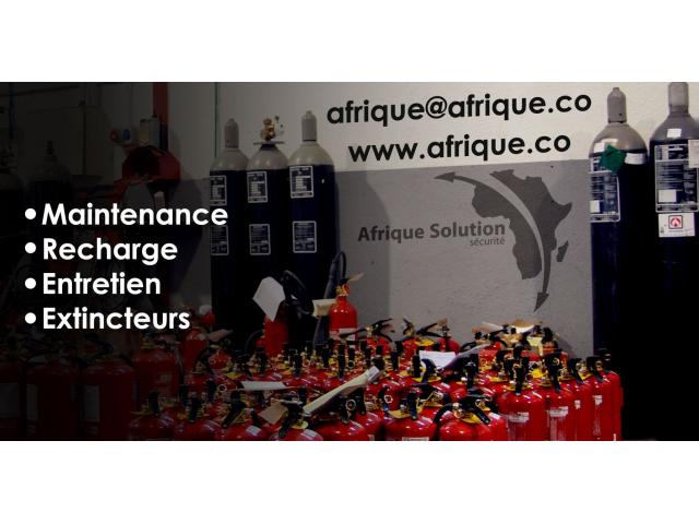Photo Abidjan maintenance et installation extincteurs d'incendie image 1/4