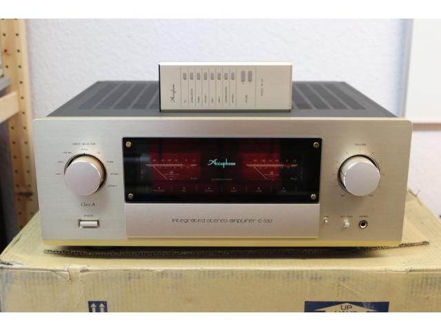 Photo Accuphase e-530 amplificateur image 1/3