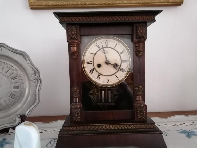 Photo Ancienne horloge mecanique image 1/1