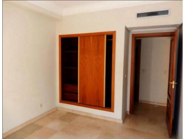 Appartement avec piscine bien situé à Majorel