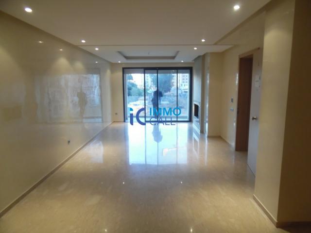 Appartement de 140 m² en location située à Hay Riad
