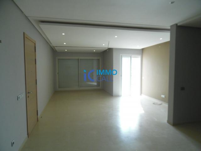 Appartement de 172 m² en location située à Hay Riad