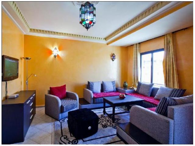 APPARTEMENT DE 96² BIEN ENSOLEILLÉ , MEUBLE