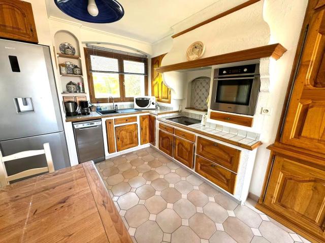 Appartement de type T4 en duplex sur une propriété privée L33