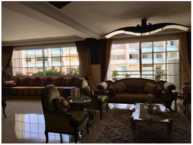 appartement prestigieux de 4 chambres a Ain diab