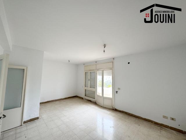 Appartement S+2 A Cité El Hédi Nouira Ariana