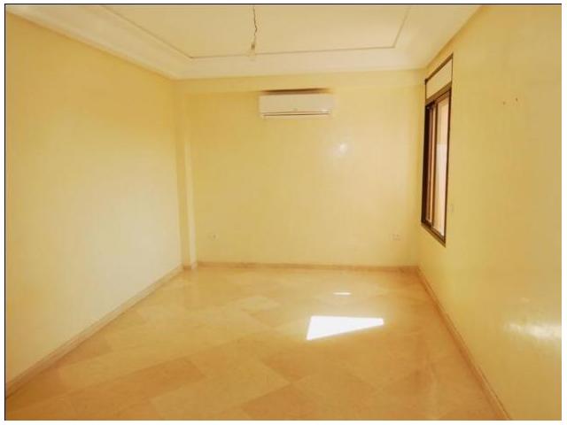Appartement vide bien situé à victor hugo