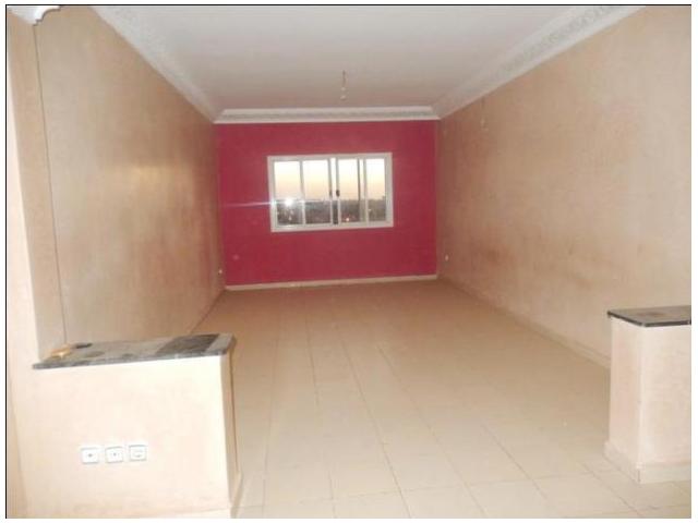 Appartement vide de 4 pièces bien situé