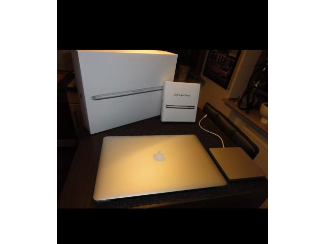 Photo Apple MacBook pro A1398 39,1 cm (15,4 Zoll) image 1/1