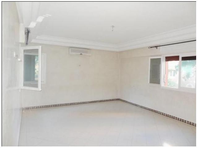 AUTHENTIQUE APPARTEMENT À PROXIMITÉ De Majore