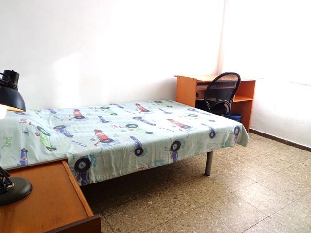 Photo Barcelone (Espagne) central chambre au colocation etudien ou stagiare. image 1/6