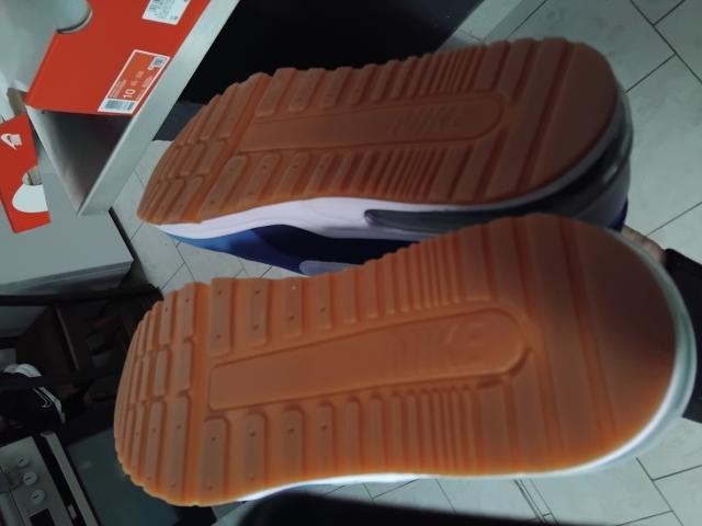 Basket nike aire max