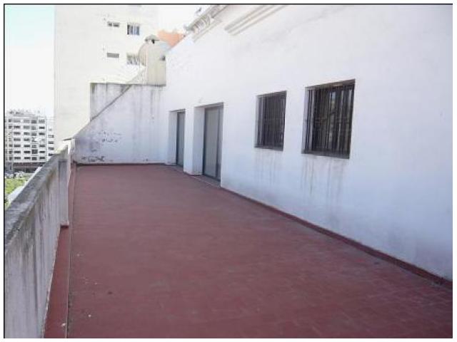 Beau plateau de bureau de 150 m sur RACINE