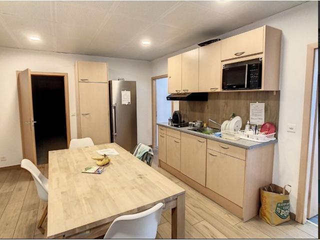 Bel appartement 1 pièce 33m² à deux pas de la gare CFF et des écoles.
