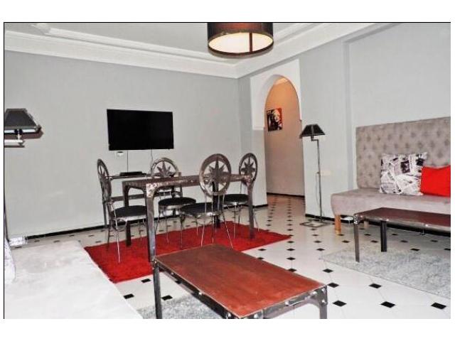 BEL APPARTEMENT AVEC TERRASSE DE 61 M²