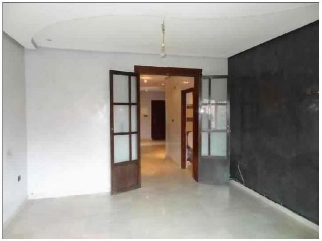 BEL APPARTEMENT DE 103 M² A L'HIVERNAGE