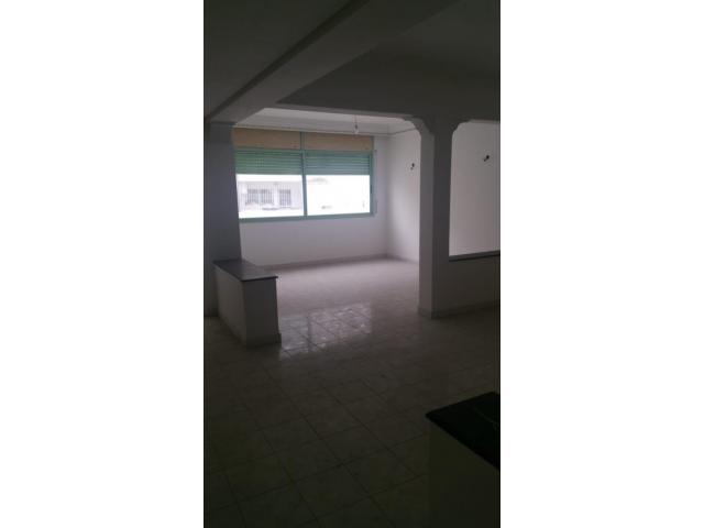 BEL Appartement en location Maarif