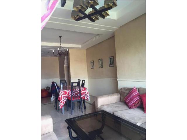 Bel appartement meublé avec jardin et piscine