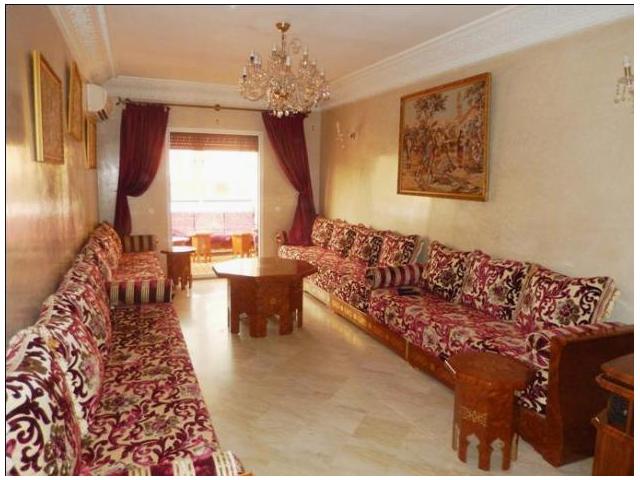 BEL APPARTEMENT MEUBLÉ DE 3 PIÈCES