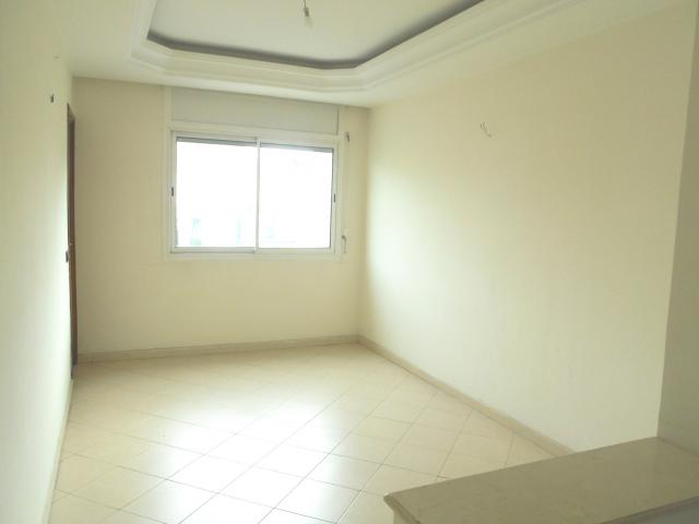 Photo Bel grand appartement en location à Rabat AGdal image 1/5