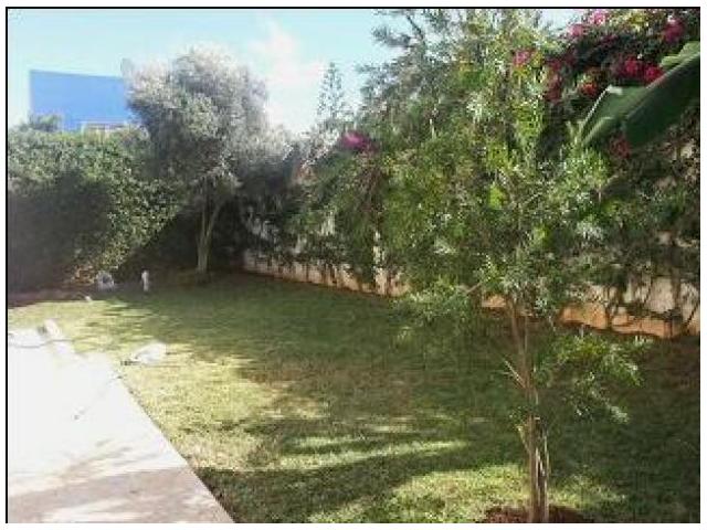 Bel villa de 495 m2 à Casablanca C.I.L